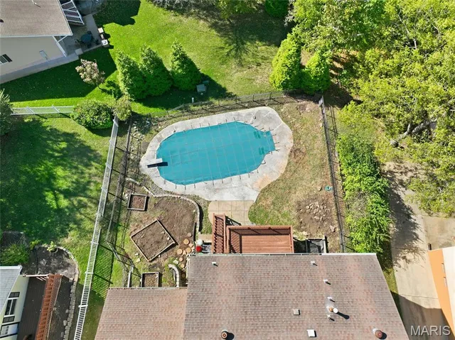 $415,000 | 477 Ironwood Drive, Ballwin, MO 63011