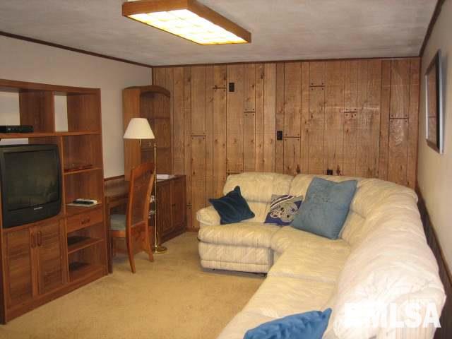5702 Appomattox Road Davenport, IA 52806 - Photo 6 of 9 Gallery Image 6