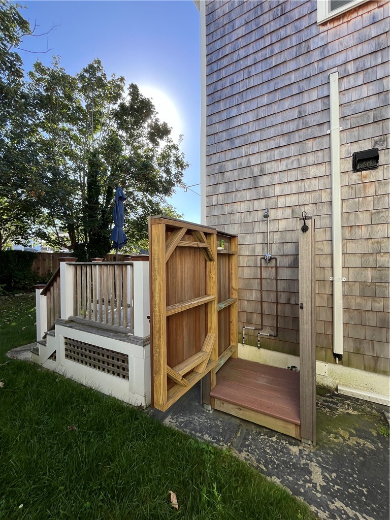 21 Connection Street Newport, RI 02840 - Photo 24 of 29