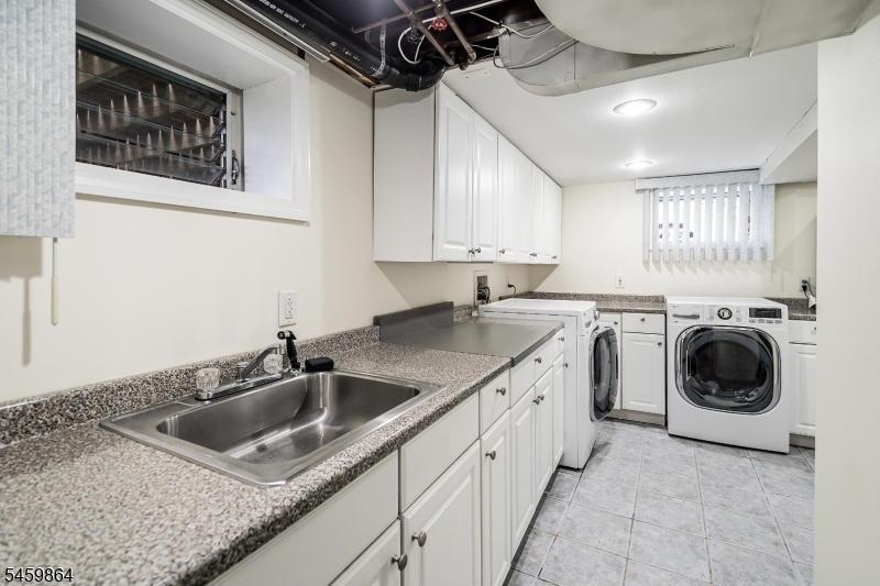 1601 Raritan Road Clark, NJ 07066 - Photo 18 of 25 Gallery Image 18