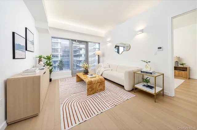 $988,000 | 33-71 Prince Street, Unit 14E | Flushing