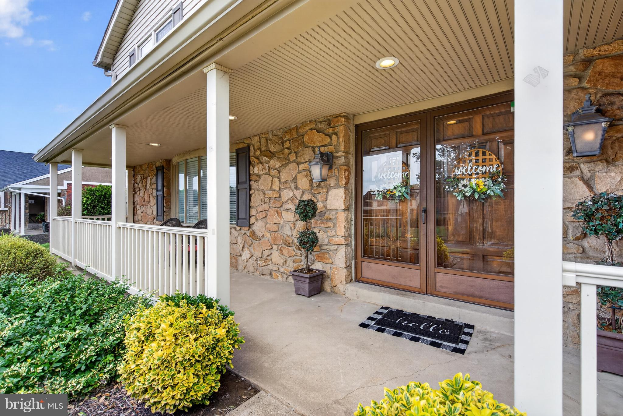 3822 Ridgeview Road Huntingdon Valley, PA 19006 - Photo 4 of 56