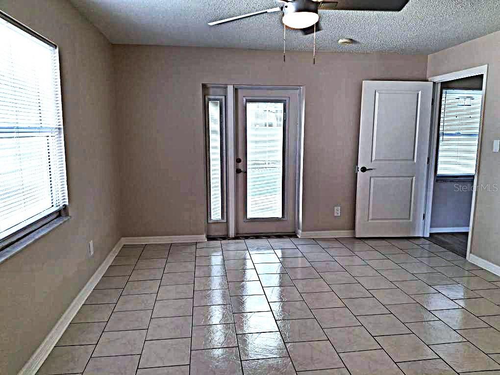 8308 123rd Avenue Largo, FL 33773 - Photo 13 of 34