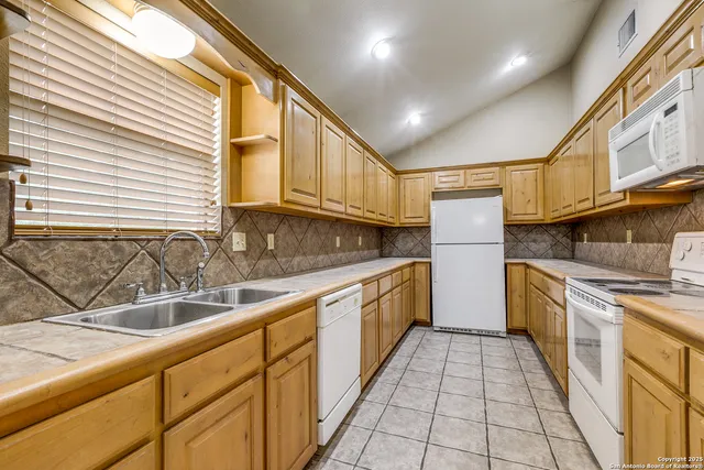 $255,000 | 101 Sylvester Street, Poth, TX 78147