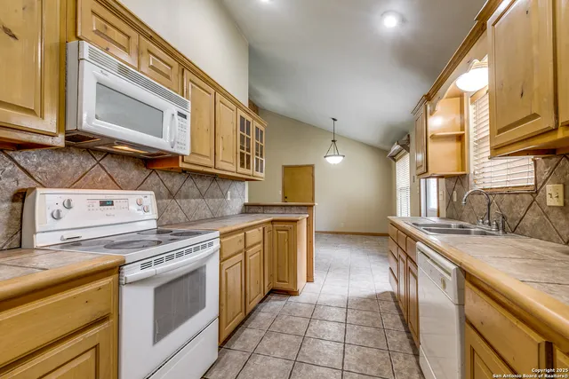 $255,000 | 101 Sylvester Street, Poth, TX 78147