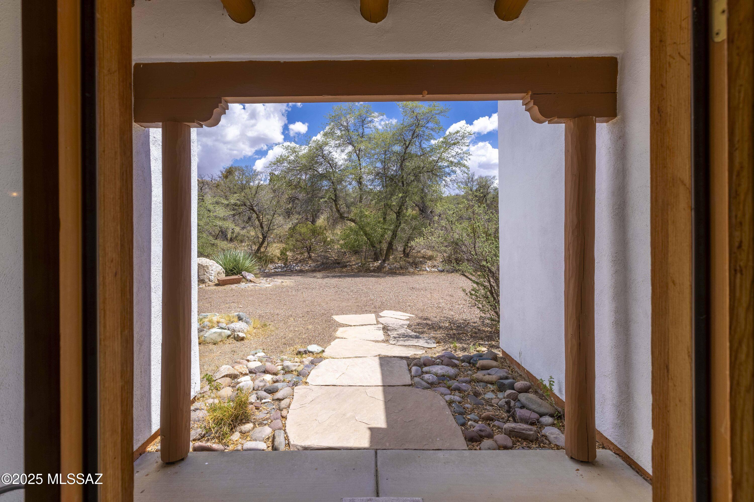 117 South Hobe Road Oracle, AZ 85623 - Photo 3 of 51