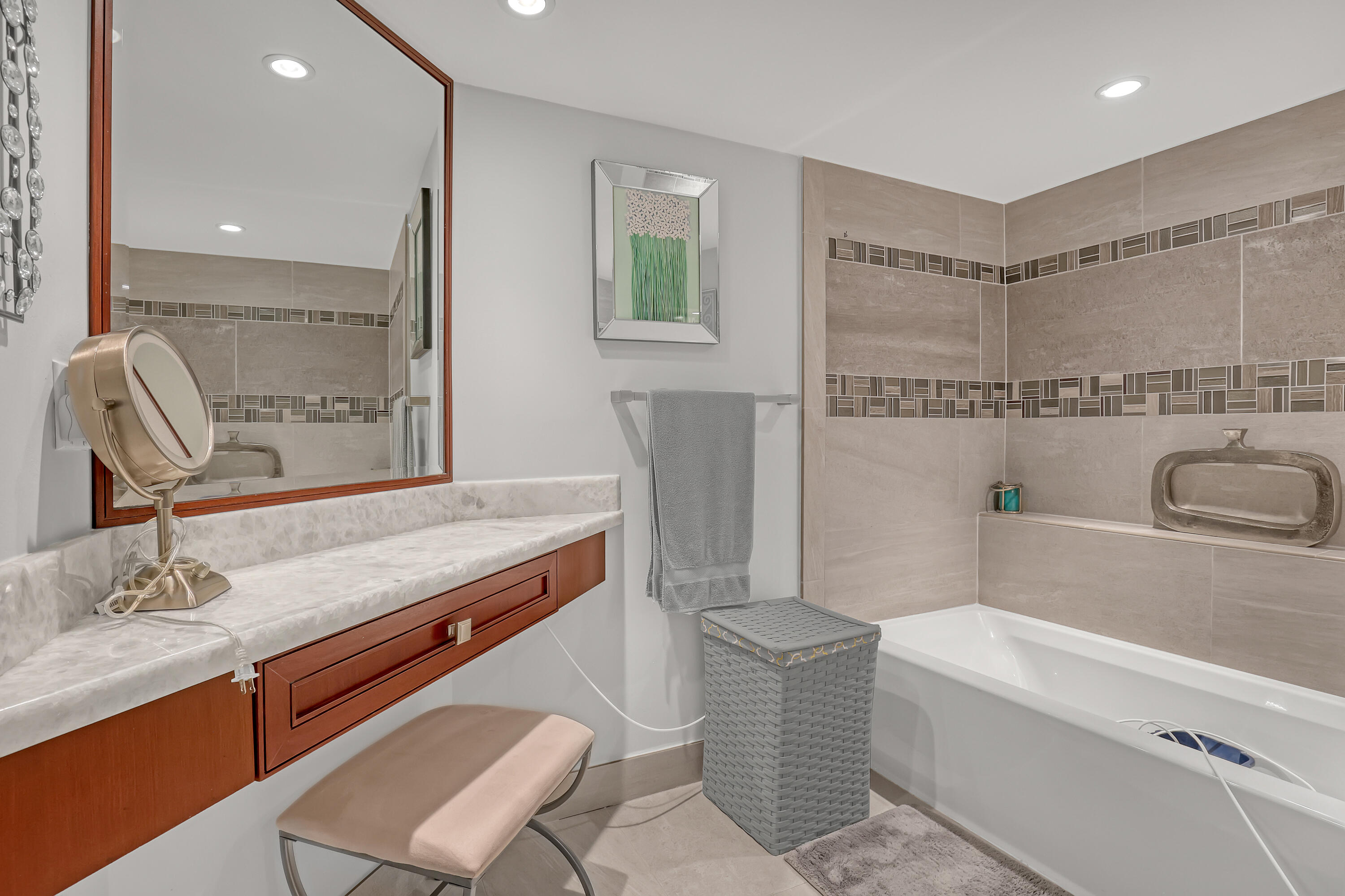 5200 North Ocean Drive, Unit 1902 Riviera Beach, FL 33404 - Photo 26 of 104 Master Bathroom