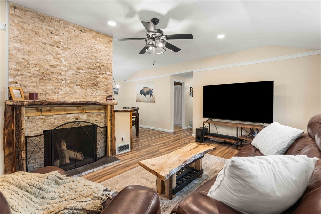 3 Jean Road Walpole, MA 02081 - Photo 8 of 28 Gallery Image 8