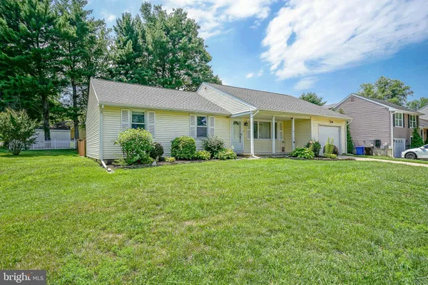 $375,000 | 101 Greenbriar Road, Delran, NJ 08075