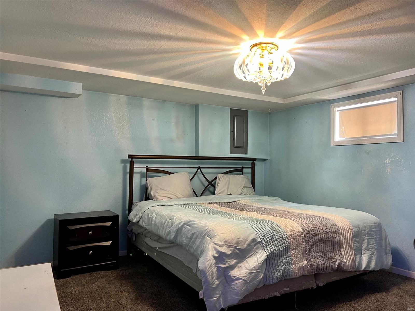 220 South Pine Street St. Elmo, IL 62458 - Photo 15 of 22