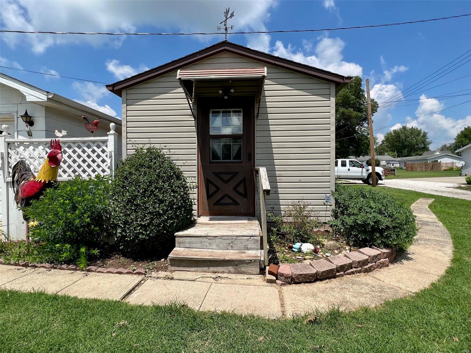 220 South Pine Street St. Elmo, IL 62458 - Photo 20 of 22