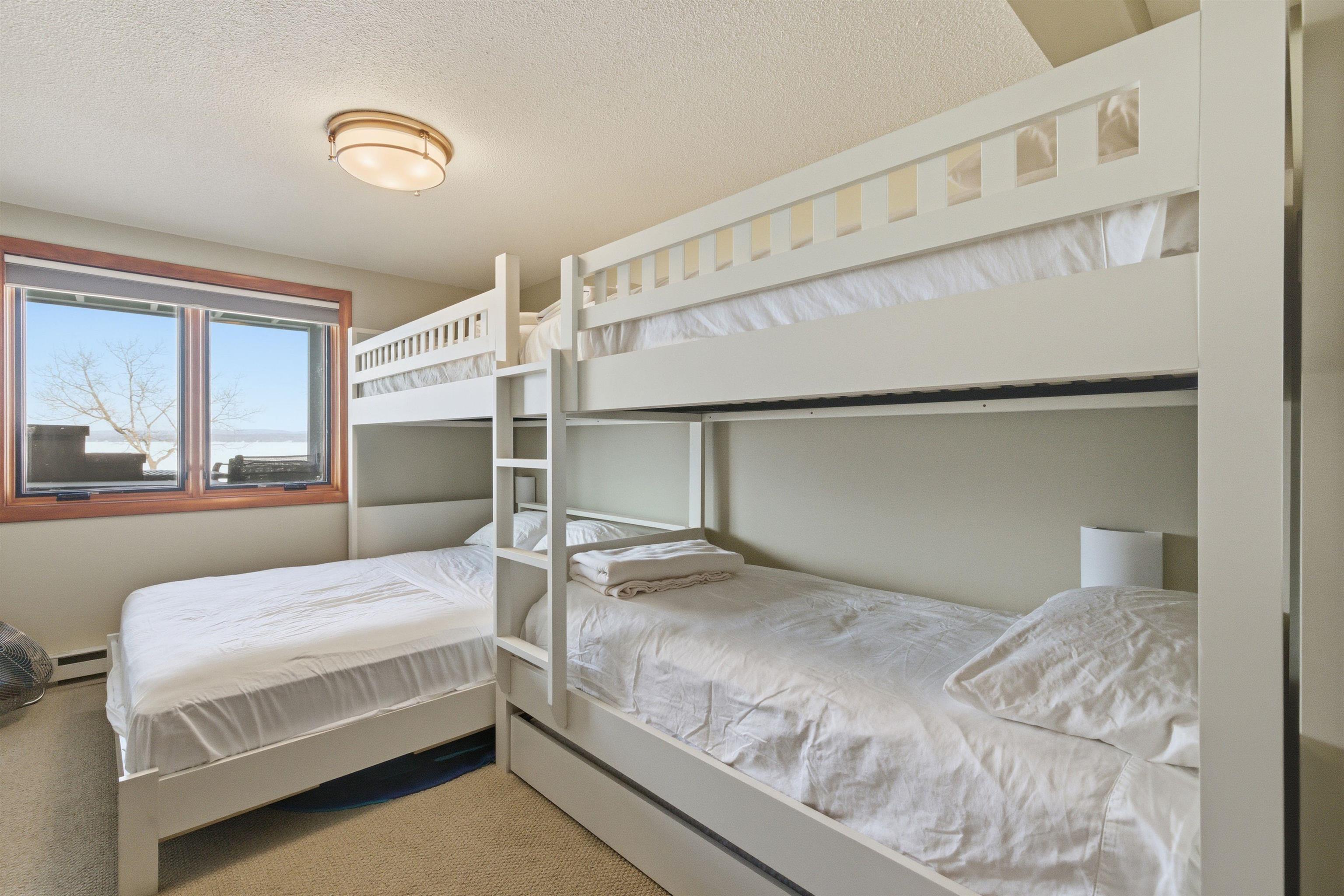 2696 Lake Shore Road, Unit 4 Gilford, NH 03249 - Photo 39 of 55