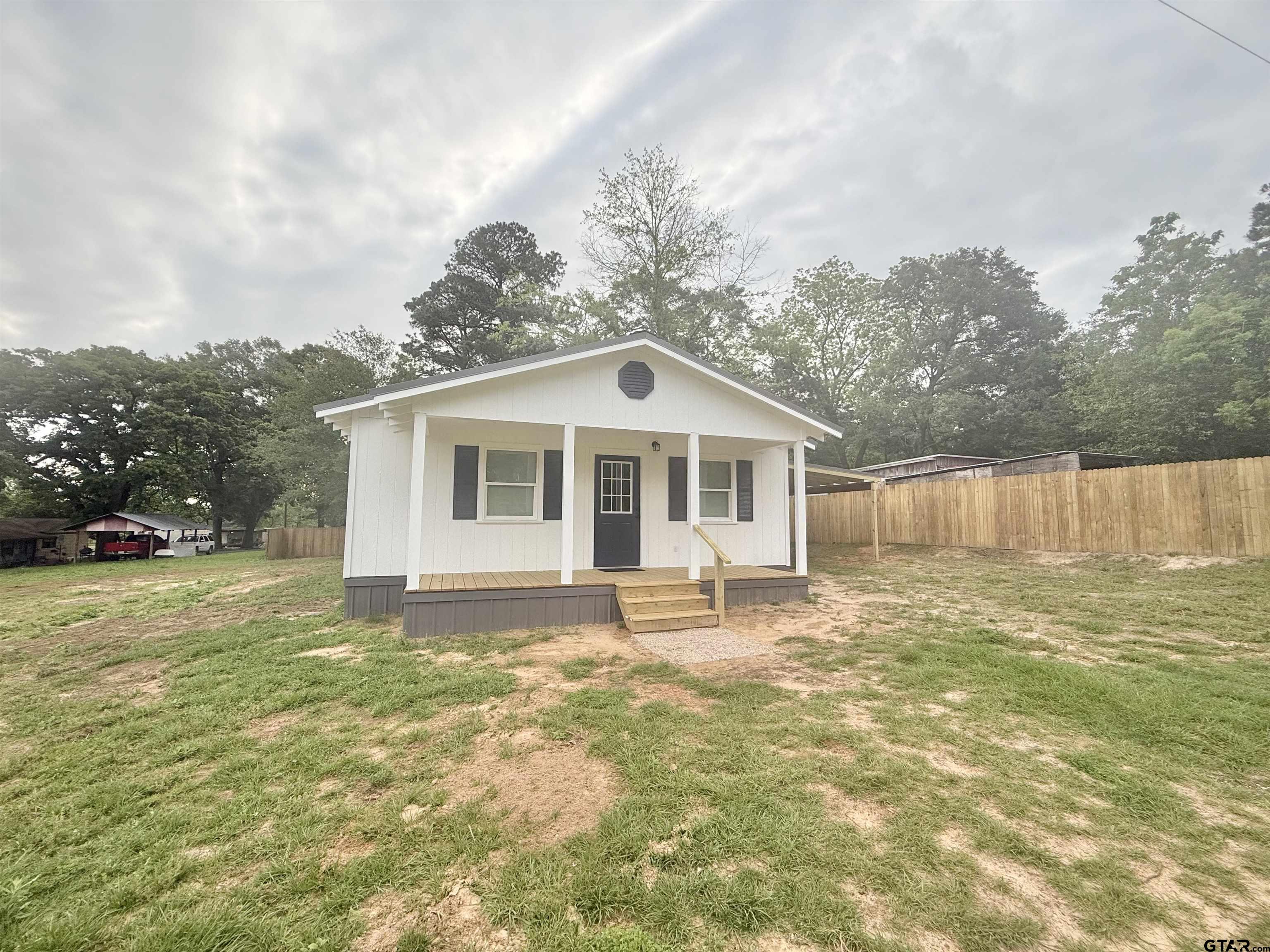 169 Melton Street Rusk, TX 75785 - Photo 3 of 24