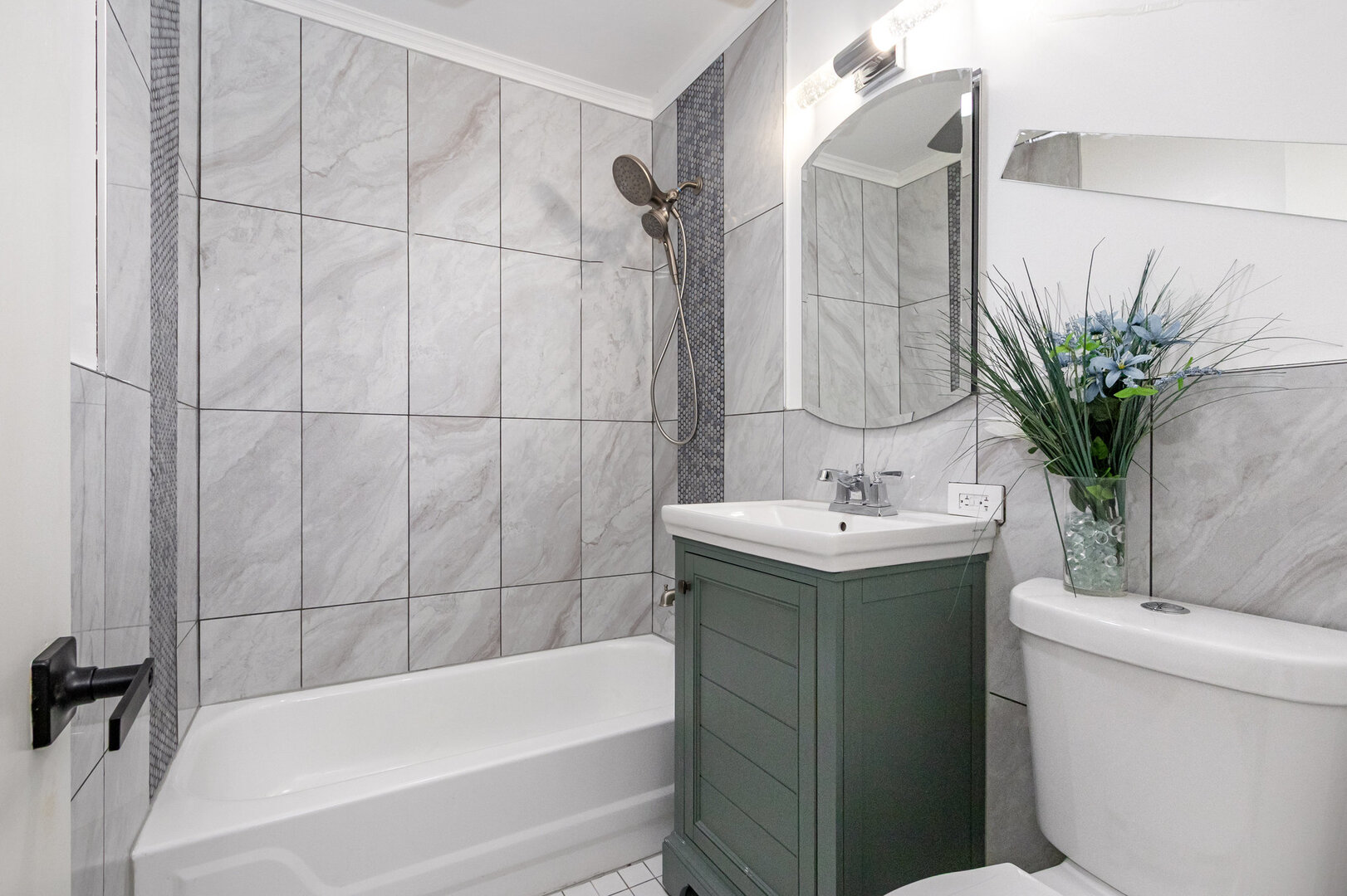 2514 Spruce Road Homewood, IL 60430 - Photo 13 of 18 a bathroom with a sink toilet and shower