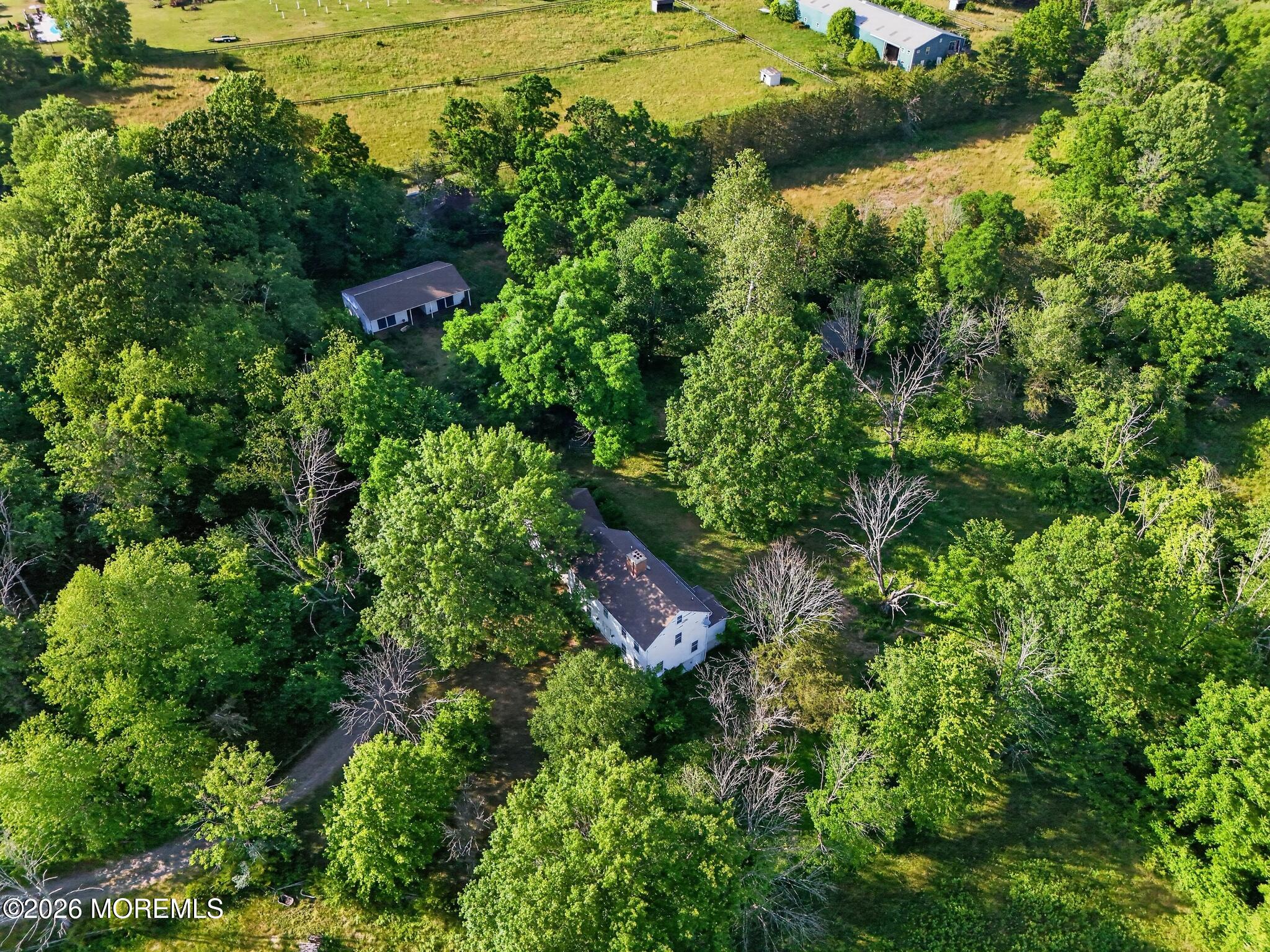 189 Province Line Road Allentown, NJ 08501 - Photo 13 of 40 13_189_Province_Line_Rd-Exterior-78_D