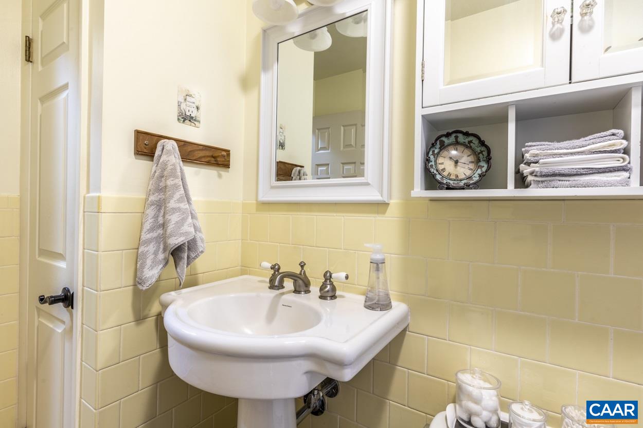 1687 Quaker Run Road Banco, VA 22727 - Photo 31 of 41 Gallery Image 31