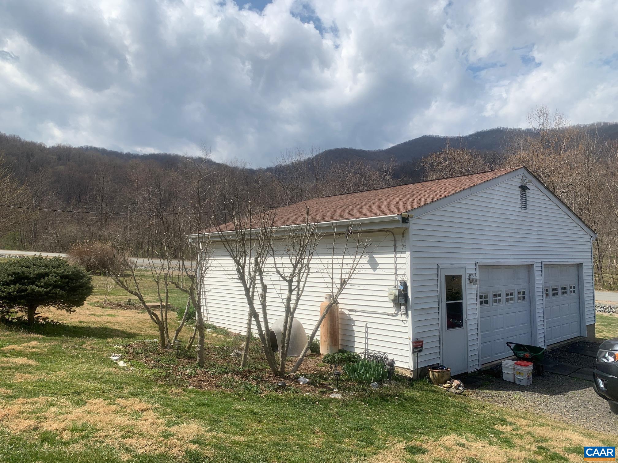 1687 Quaker Run Road Banco, VA 22727 - Photo 35 of 41 Gallery Image 35