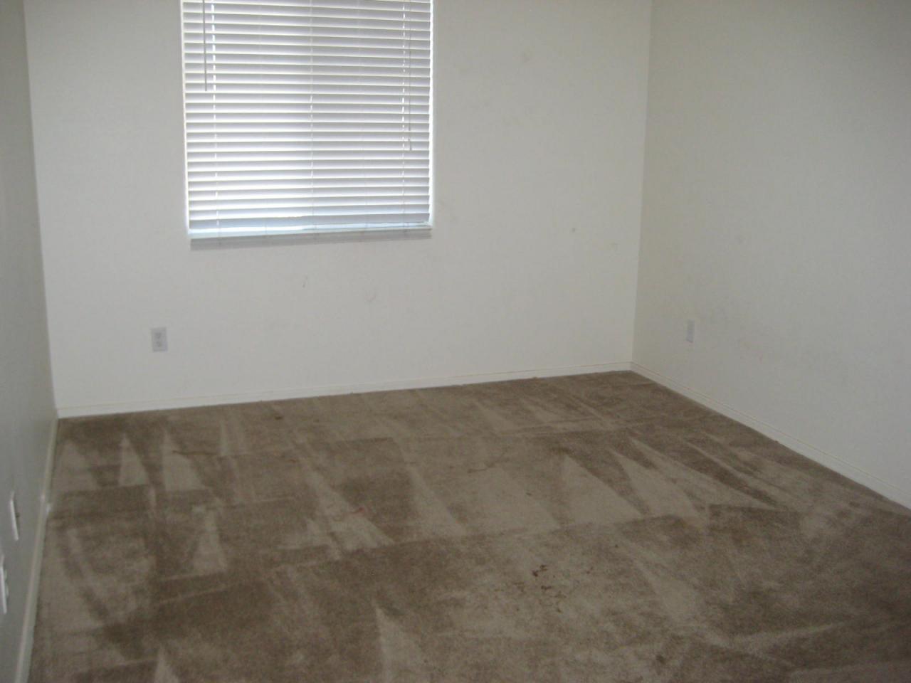 6829 West Maldonado Road Laveen, AZ 85339 - Photo 2 of 10 Bedroom 1