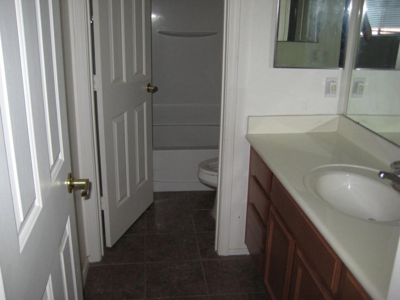 6829 West Maldonado Road Laveen, AZ 85339 - Photo 6 of 10 Bathroom