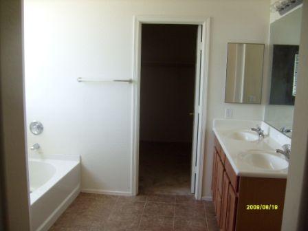6829 West Maldonado Road Laveen, AZ 85339 - Photo 9 of 10 Master Bath