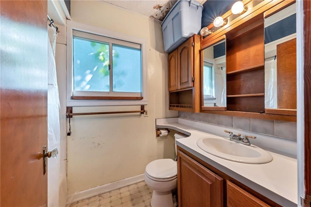 230 Center Grange Road Aliquippa, PA 15001 - Photo 13 of 25 Gallery Image 13