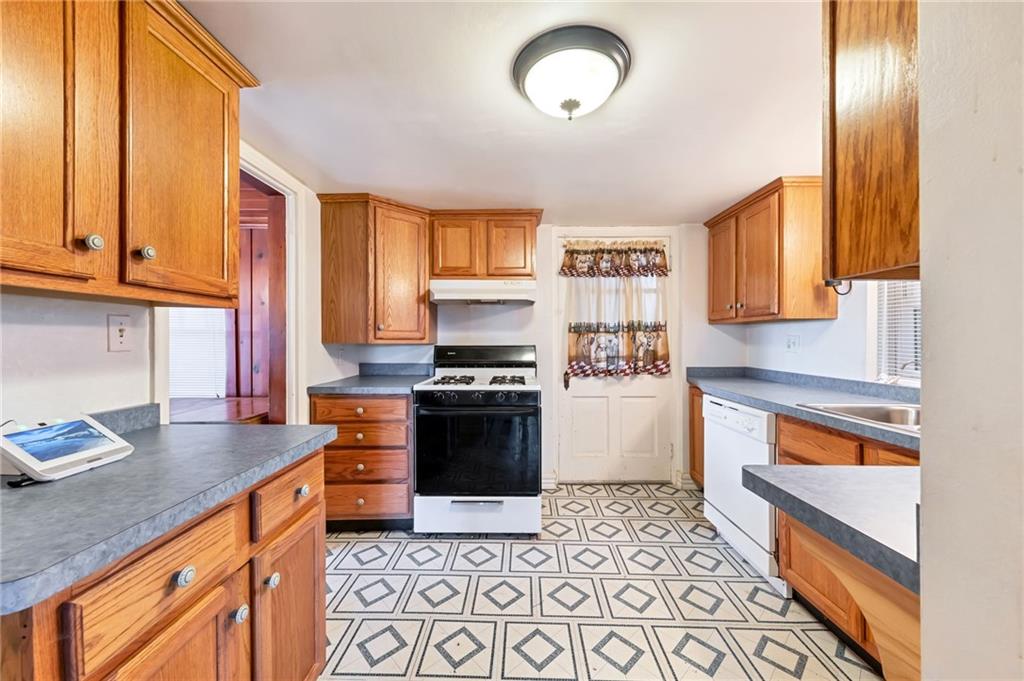 230 Center Grange Road Aliquippa, PA 15001 - Photo 5 of 25 Gallery Image 5