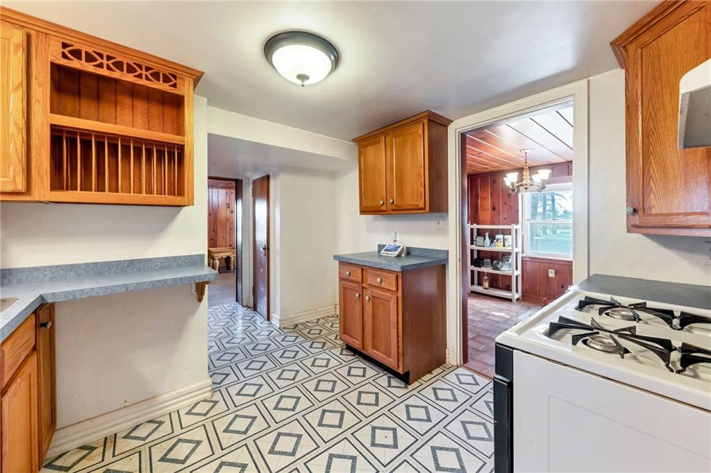 230 Center Grange Road Aliquippa, PA 15001 - Photo 7 of 25 Gallery Image 7