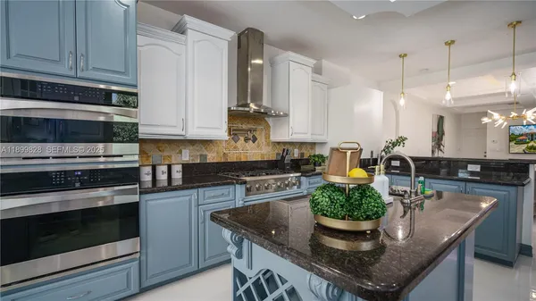 $2,349,000 | 6152 Southwest Banks Street, Palm City, FL 34990