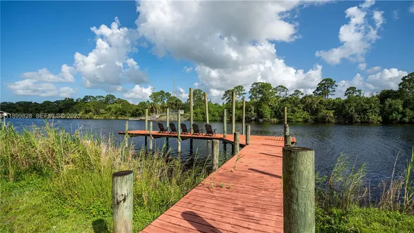 $2,349,000 | 6152 Southwest Banks Street, Palm City, FL 34990
