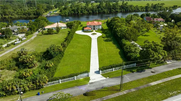$2,349,000 | 6152 Southwest Banks Street, Palm City, FL 34990