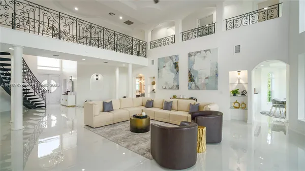 $2,349,000 | 6152 Southwest Banks Street, Palm City, FL 34990