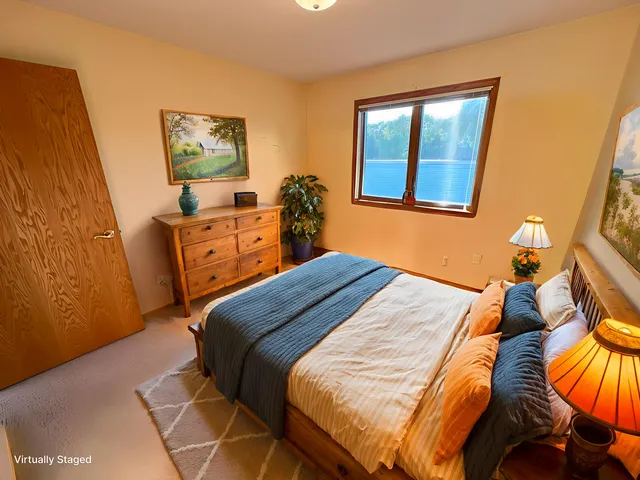 $195,000 | 304 Valley View Drive Southeast, Willmar, MN 56201