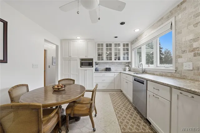 $300,000 | 4139 Wildwood Drive, Clarence, NY 14221