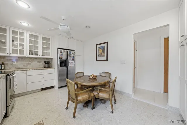 $300,000 | 4139 Wildwood Drive, Clarence, NY 14221