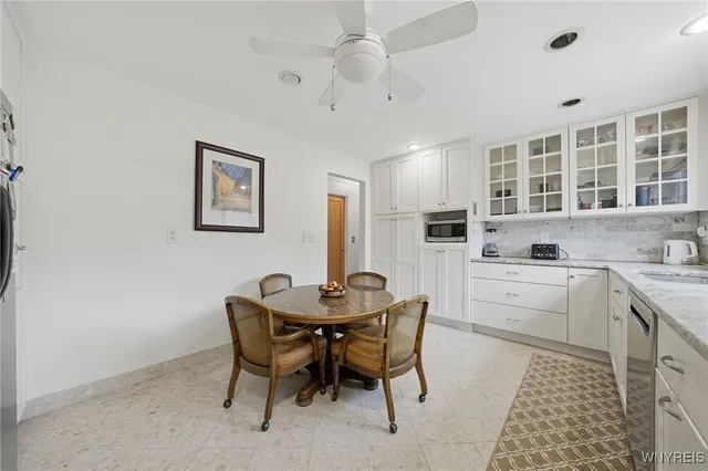 $300,000 | 4139 Wildwood Drive, Clarence, NY 14221