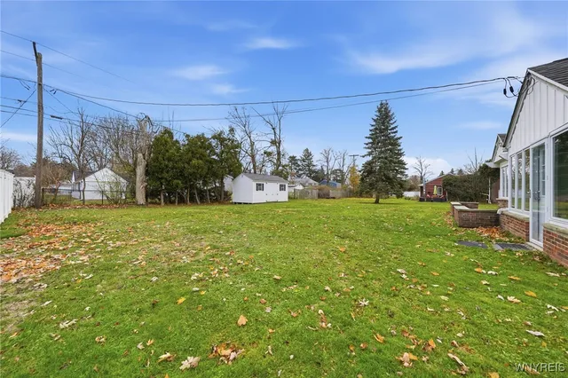 $300,000 | 4139 Wildwood Drive, Clarence, NY 14221