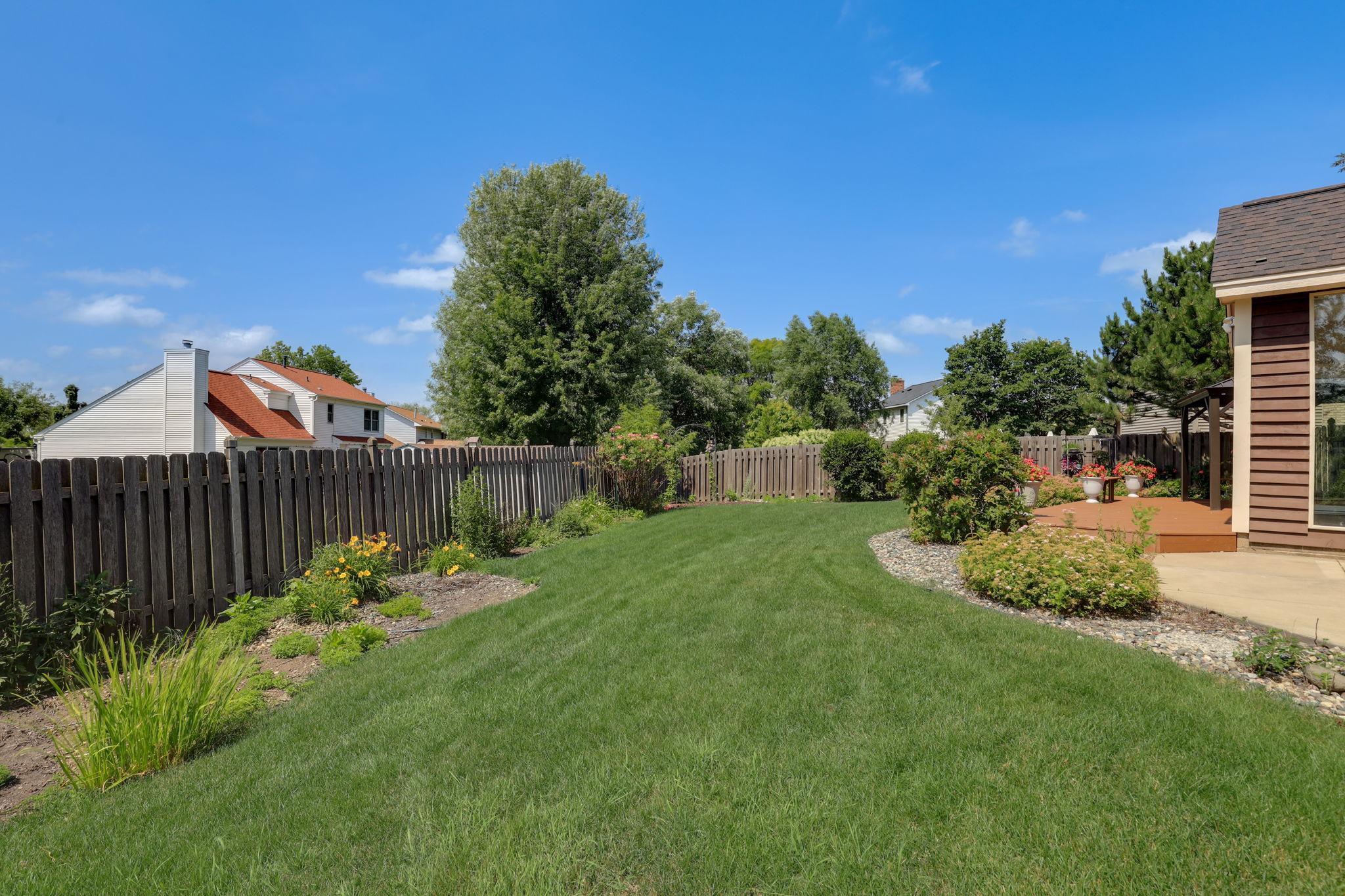 455 Highpoint Curve Maplewood, MN 55119 - Photo 43 of 44