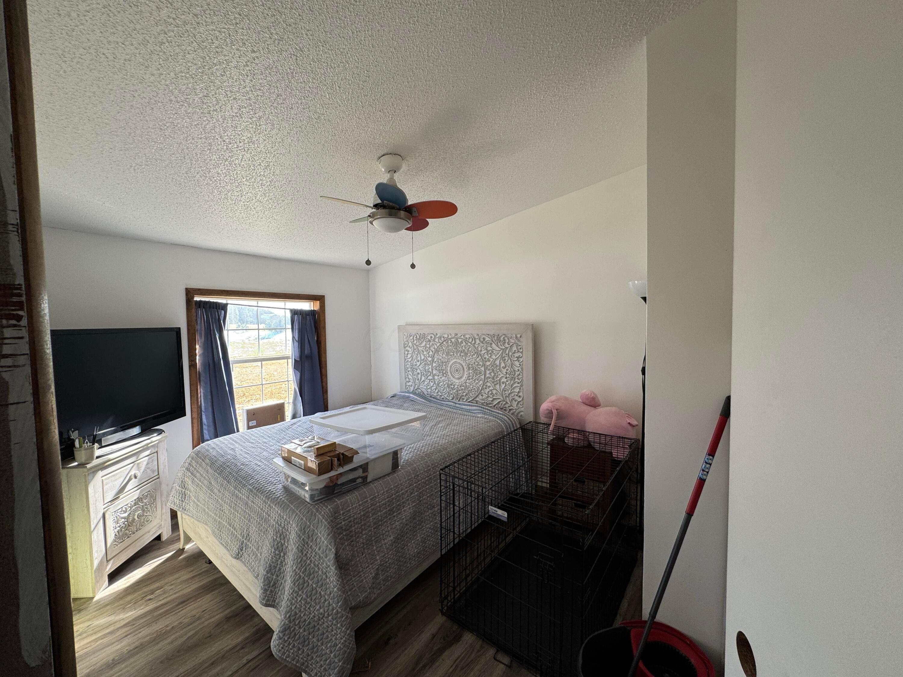 18670 Griffith Road Logan, OH 43138 - Photo 19 of 23 18670 bedroom 2