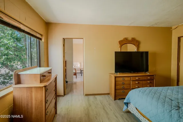 $1,590,000 | 1221 East 3rd Street, Winslow, AZ 86047