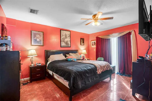 $500,000 | 10058 Southwest 156th Court, Miami, FL 33196