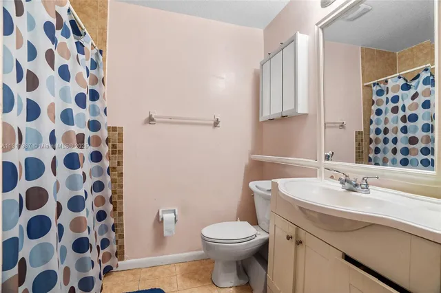 $500,000 | 10058 Southwest 156th Court, Miami, FL 33196