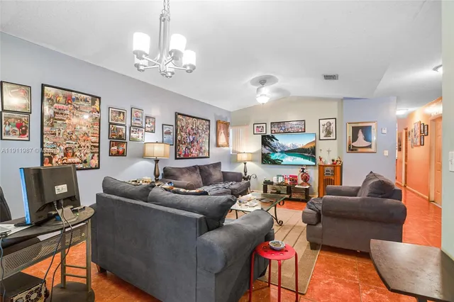 $500,000 | 10058 Southwest 156th Court, Miami, FL 33196