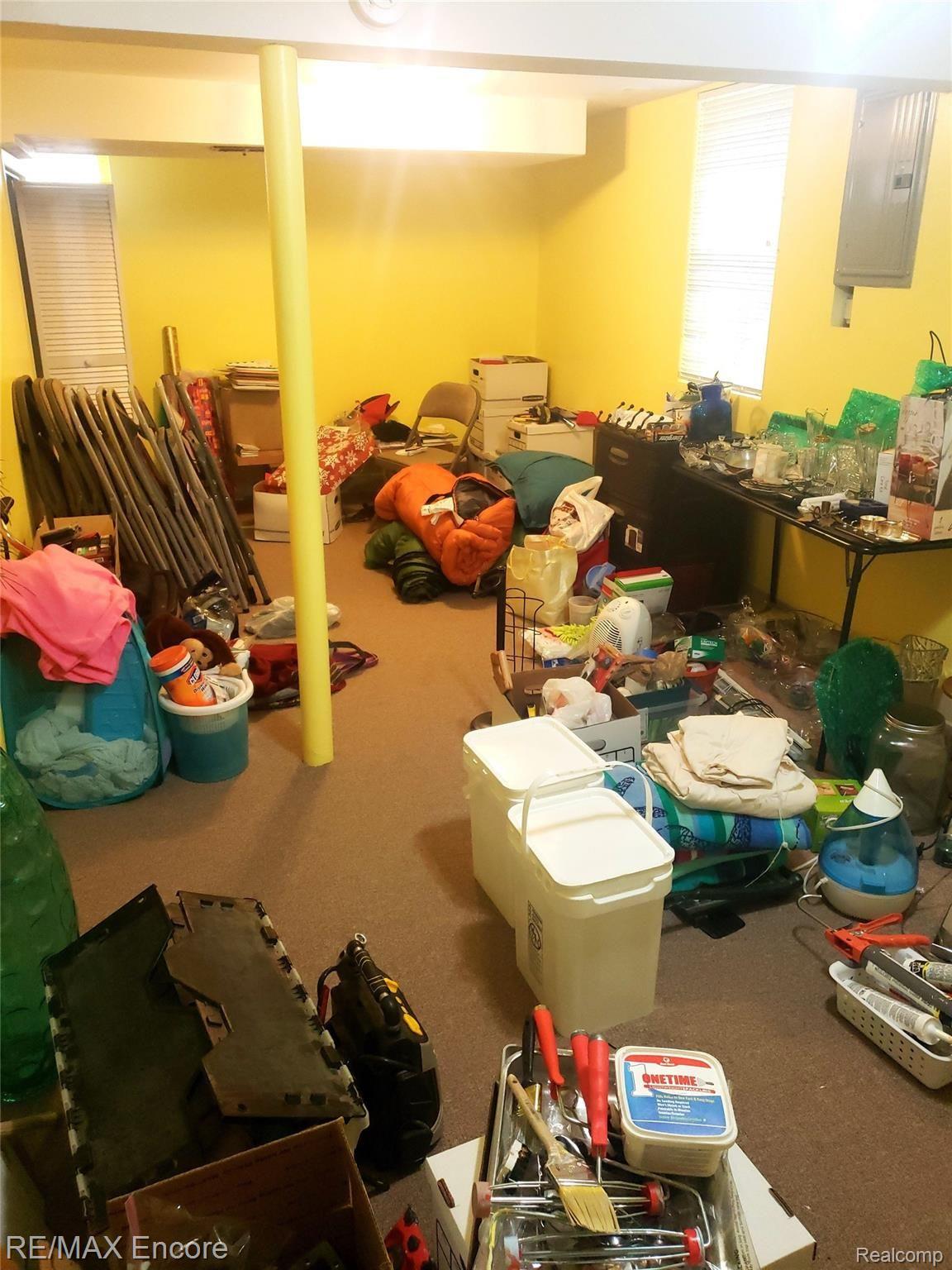 219 West Rutgers Avenue Pontiac, MI 48340 - Photo 22 of 28 20.jpg