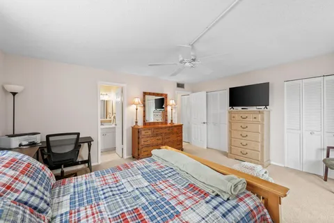 $114,000 | 2600 Southeast Ocean Boulevard, Unit W5, Stuart, FL 34996