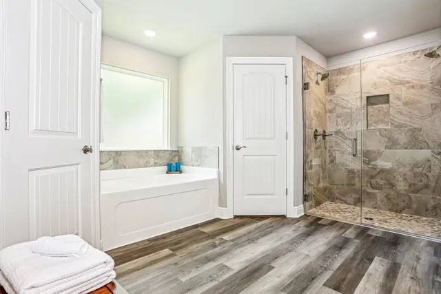 $439,900 | 7572 Hatteras Drive, Navarre, FL 32566