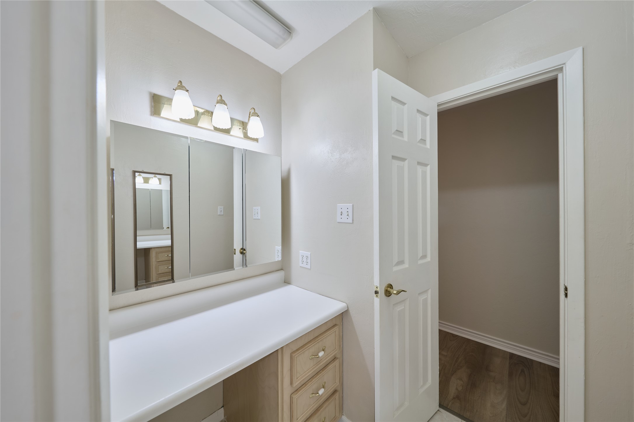 21807 Greengate Drive Spring, TX 77388 - Photo 20 of 44 Ladies, enjoy this private area for doing makeup and hair.