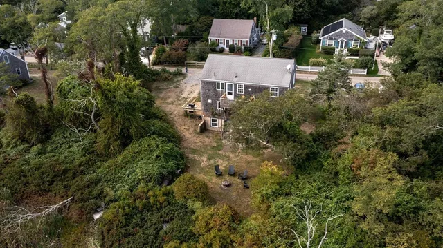 $950,000 | 85 Huckleberry Lane, Eastham, MA 02642