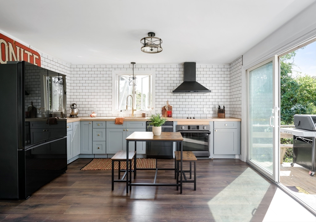 85 Huckleberry Lane Eastham, MA 02642 - Photo 6 of 35