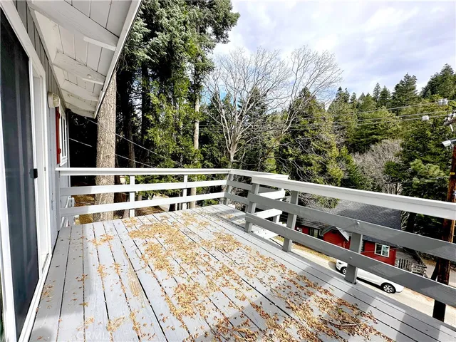 $375,000 | 726 Golden Drive, Lake Arrowhead, CA 92352