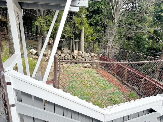 $375,000 | 726 Golden Drive, Lake Arrowhead, CA 92352